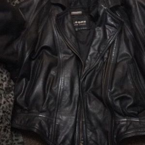 Wilson’s Leather Black Leather Jacket- Size M